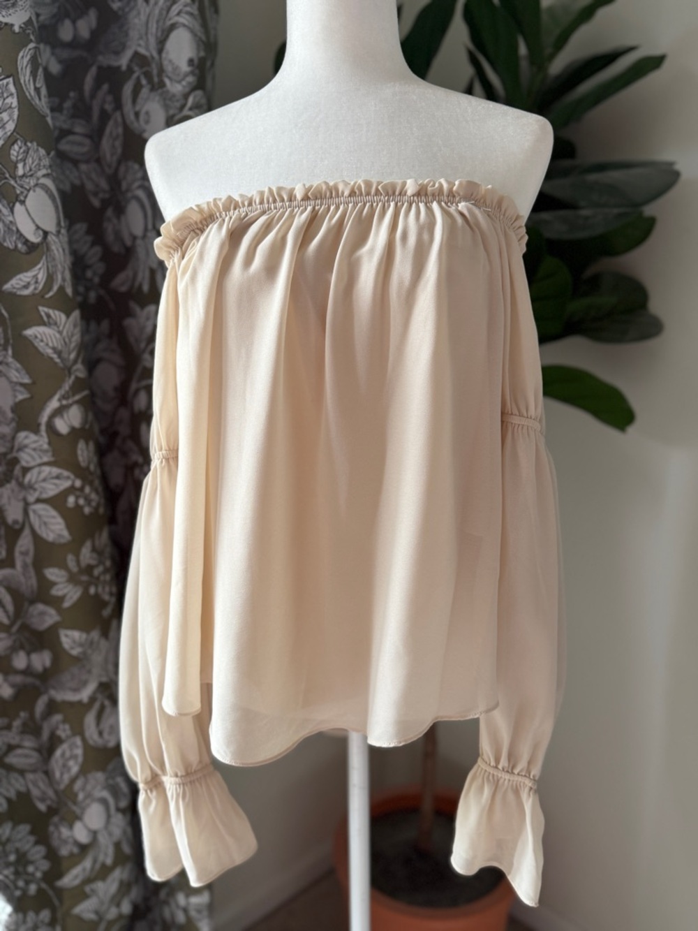 Nasty Gal Beige Elastic Off-Shoulder Top
